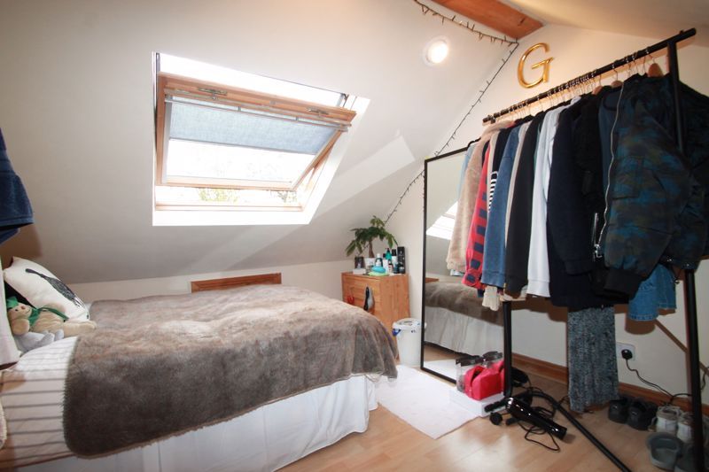 Property photo 3 of 7 Photo 6