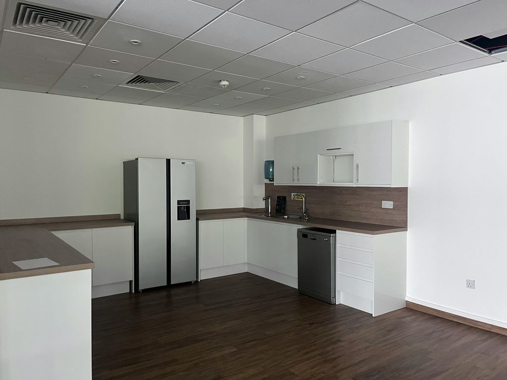 Property photo 3 of 11 Tempimage8Csc9A.Jpg