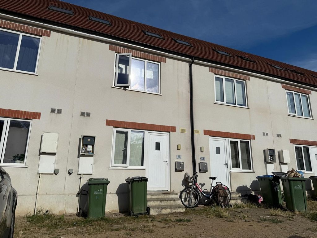 Property photo 2 of 5 Ref 403 3.Jpg