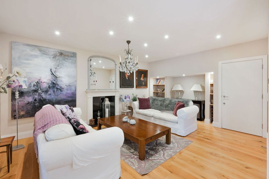 Property photo 3 of 23