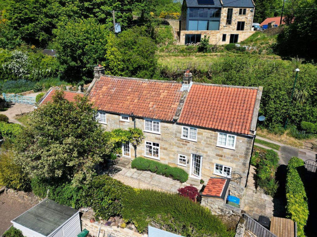Property photo 1 of 33