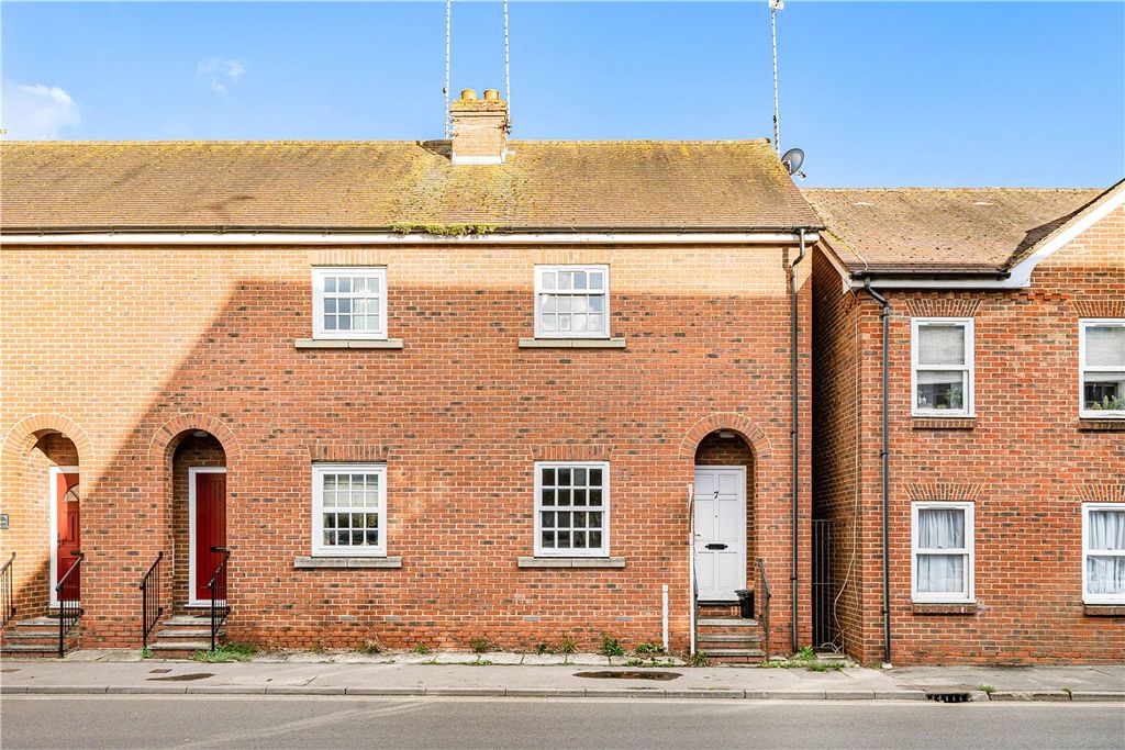 Property photo 1 of 11 External