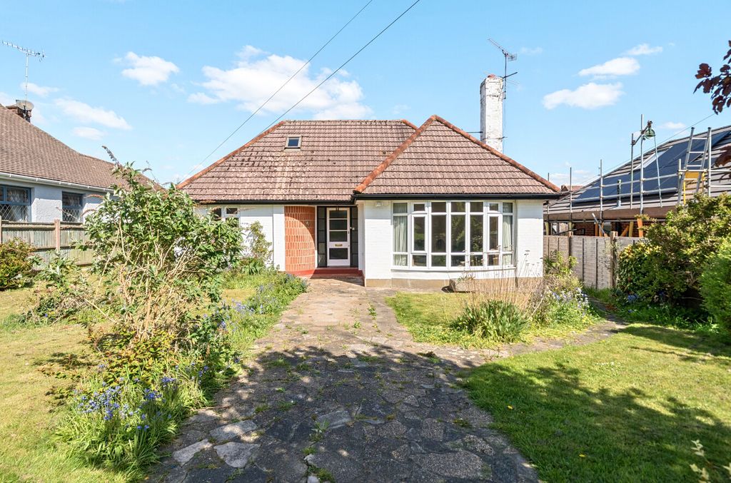 Property photo 1 of 12 1445718-22-69E619...