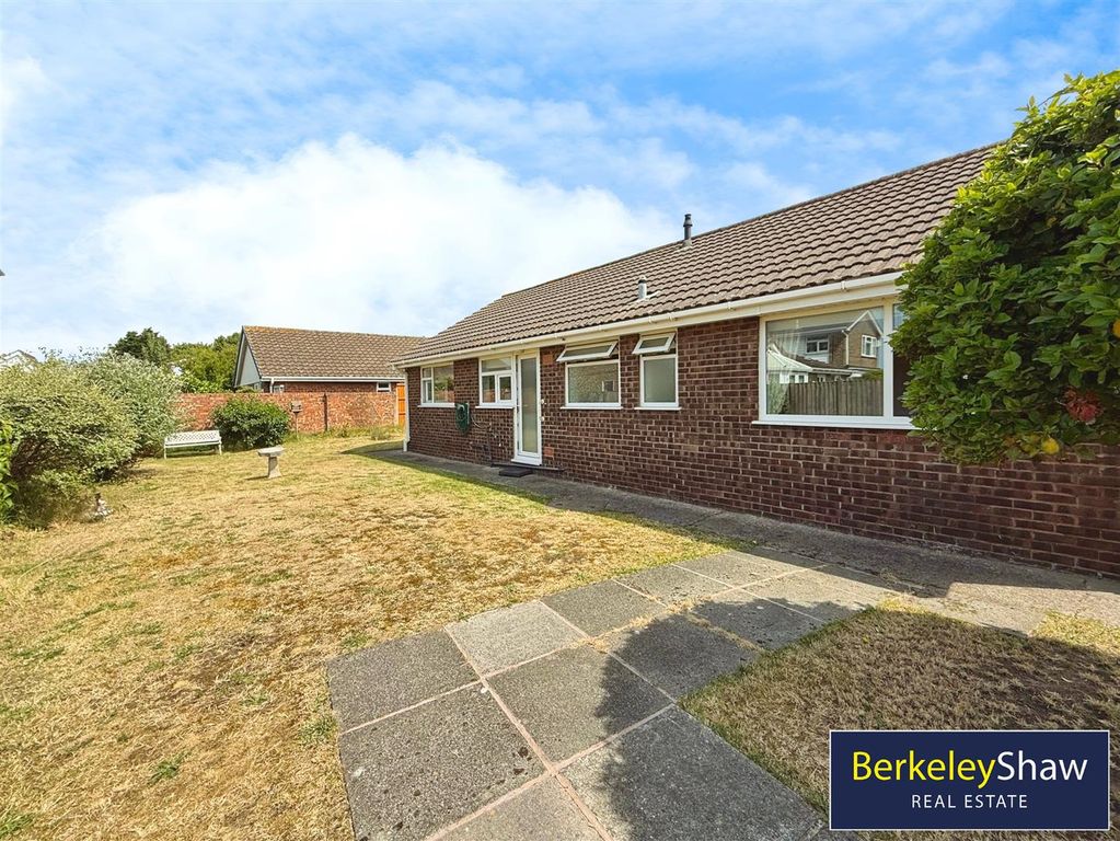 Property photo 3 of 16 01B6B6B4--43A0-9F81-2B2Ca343500D-52976-000023D8A9D