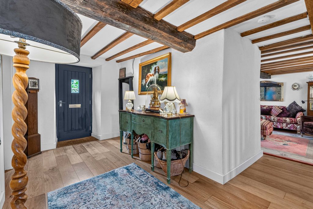 Property photo 3 of 43