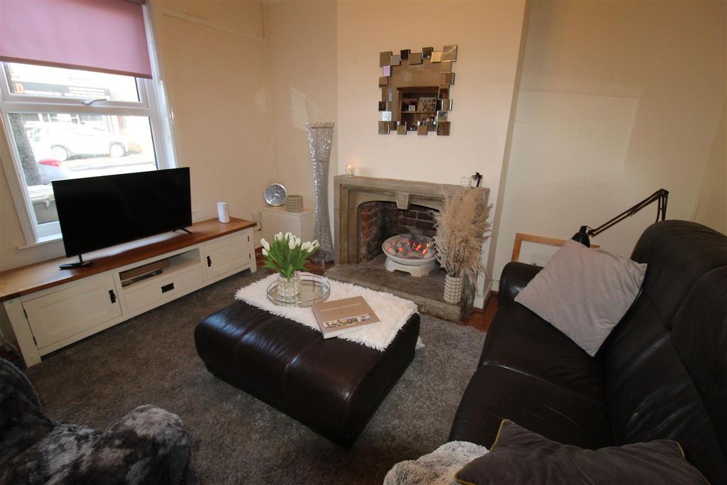 Property photo 3 of 13 Img_0006.Jpg