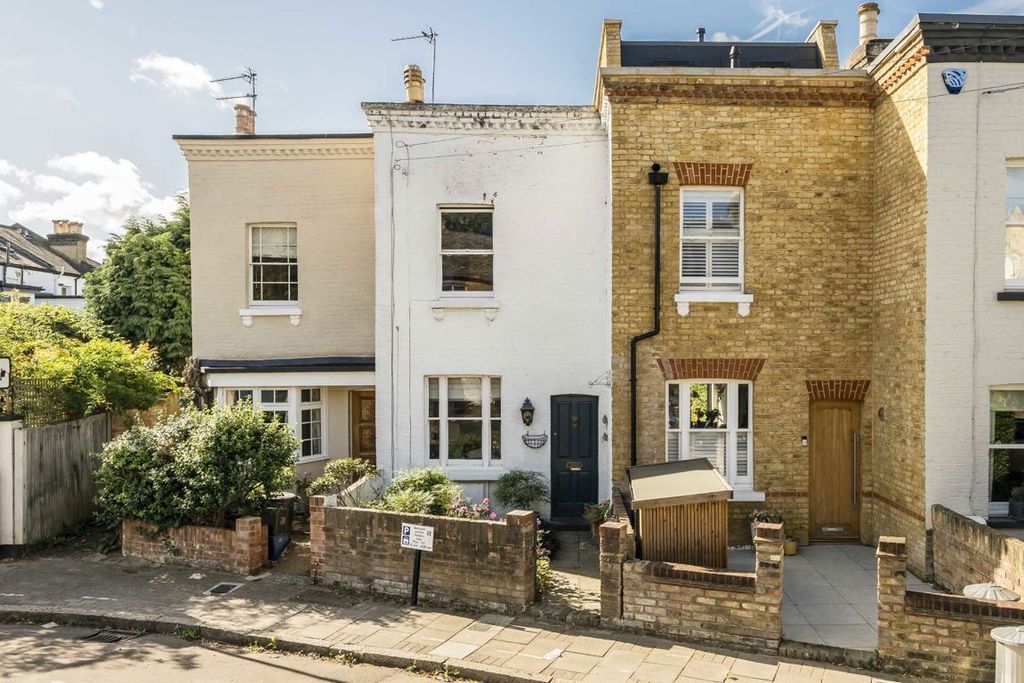 Property photo 1 of 7