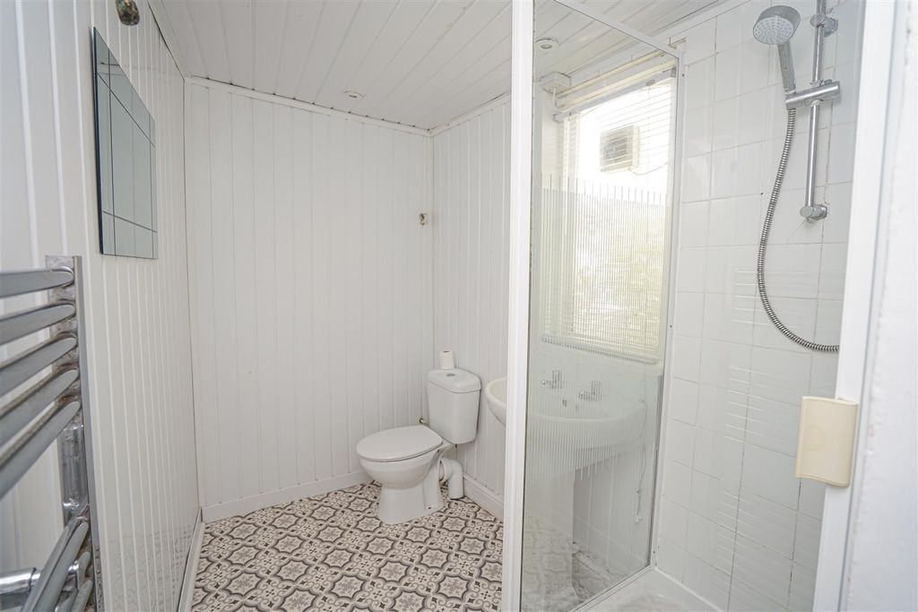 Additional image 8 of 1 bed flat for saleMarket Street, Appledore EX39
