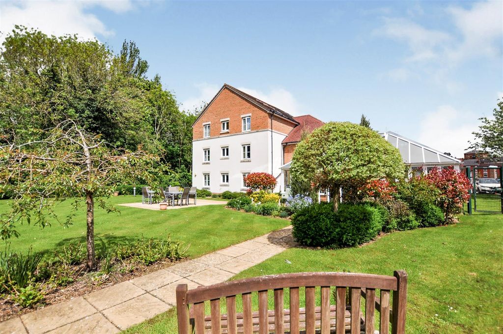Property photo 2 of 17 8cc4690A-9Ae2-4A03-A0ee-dc4330Cad90d.Jpg