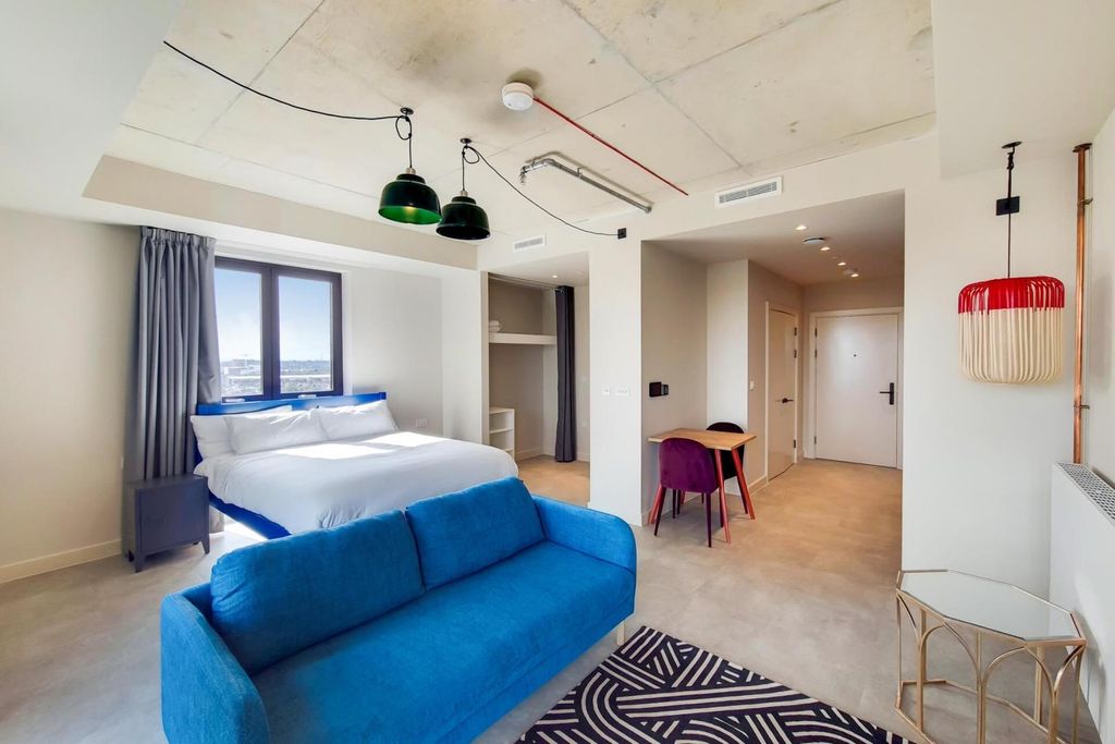 Property photo 1 of 18 Picture 1.Jpg