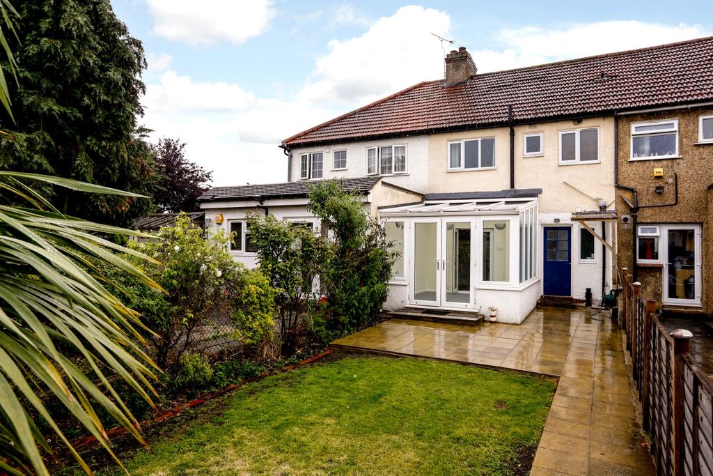 Property photo 2 of 14