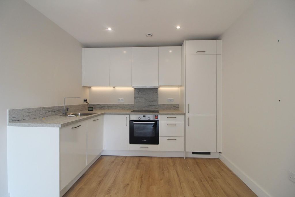 Property photo 3 of 4 Kitchen