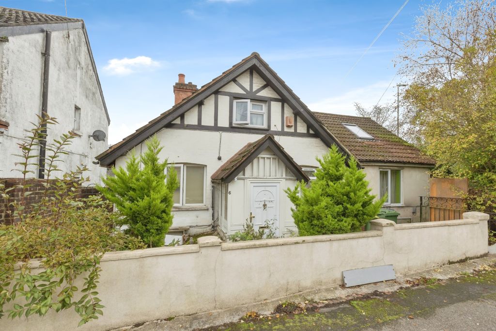 Property photo 1 of 14