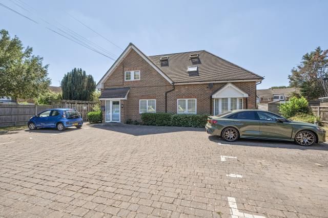 Property photo 1 of 9 External View
