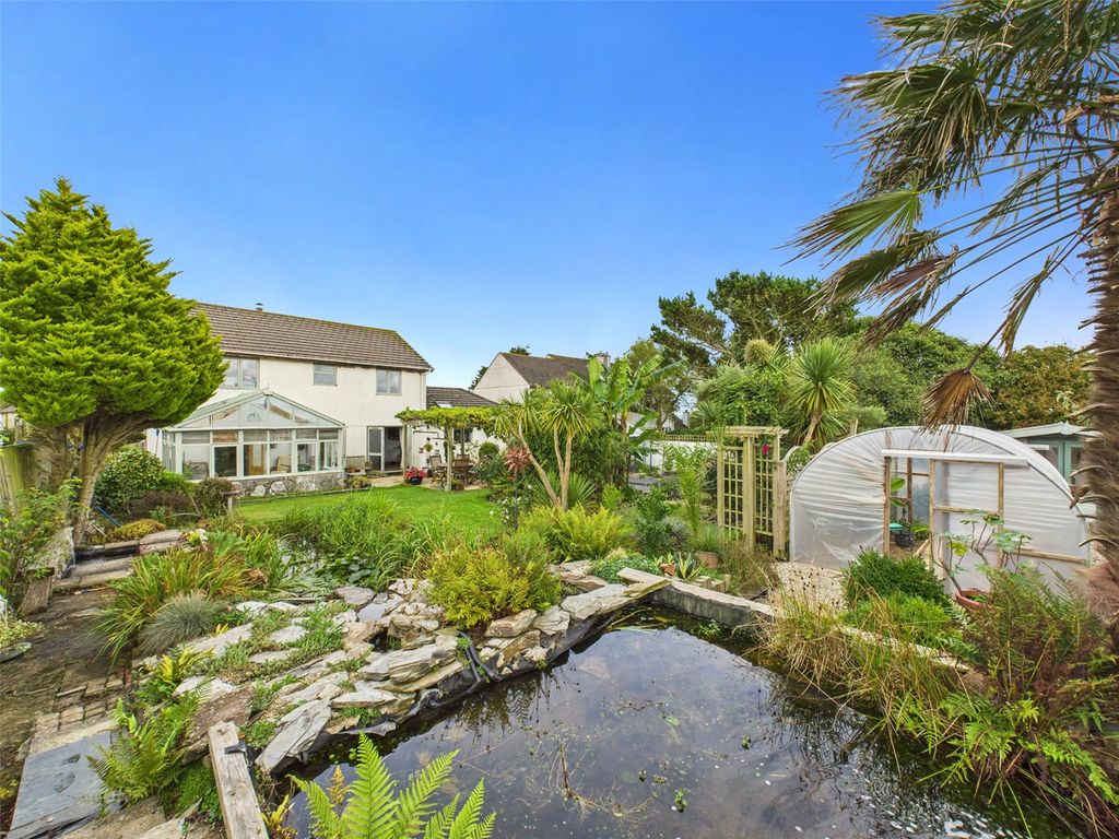 Property photo 2 of 31 Picture No. 28