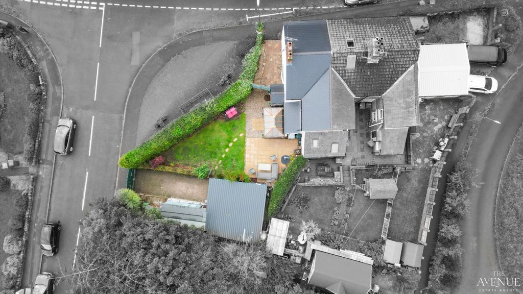 Property photo 1 of 20 3986743