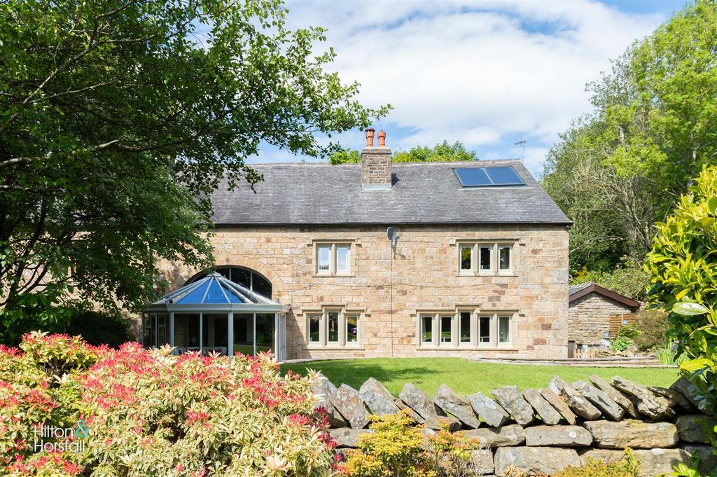 Property photo 1 of 42 Cliviger Laithe Barn East