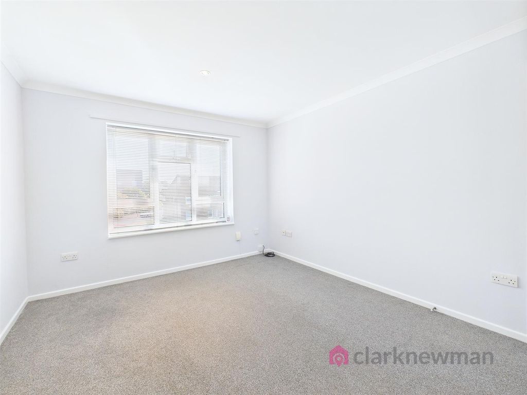 Property photo 3 of 8 Living Room