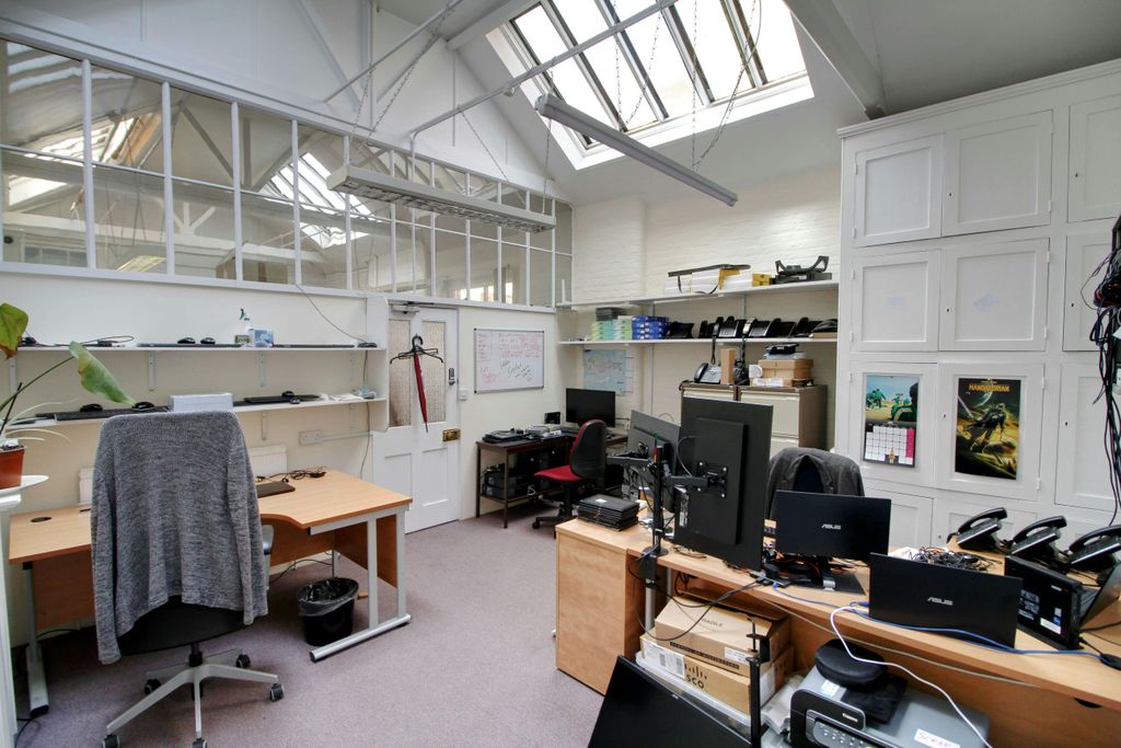 Property photo 3 of 10 Office 3.Jpg