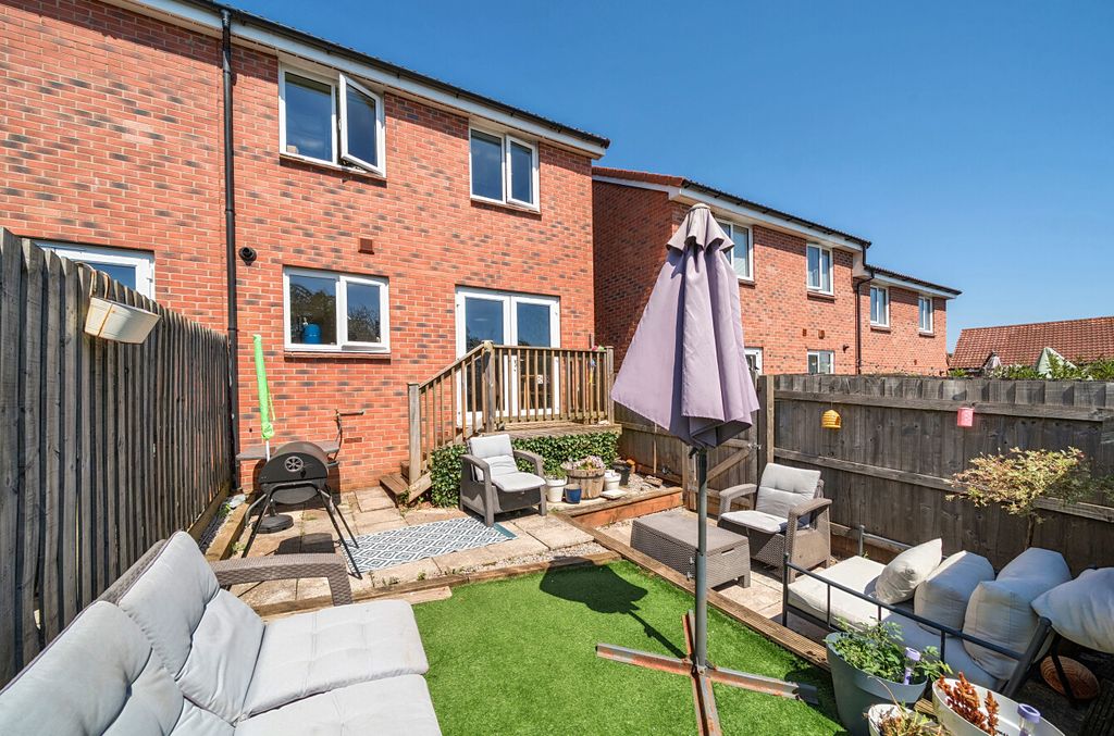 Property photo 1 of 23 1 - 1471048-1-6A54cc0...
