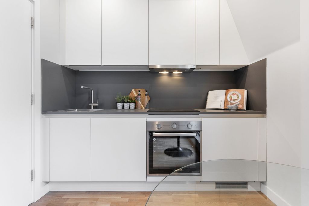 Property photo 1 of 9 Kitchen (Example)