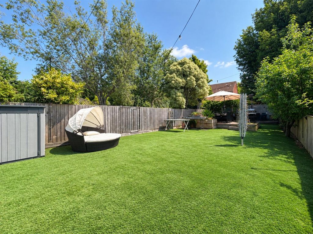 Property photo 2 of 19