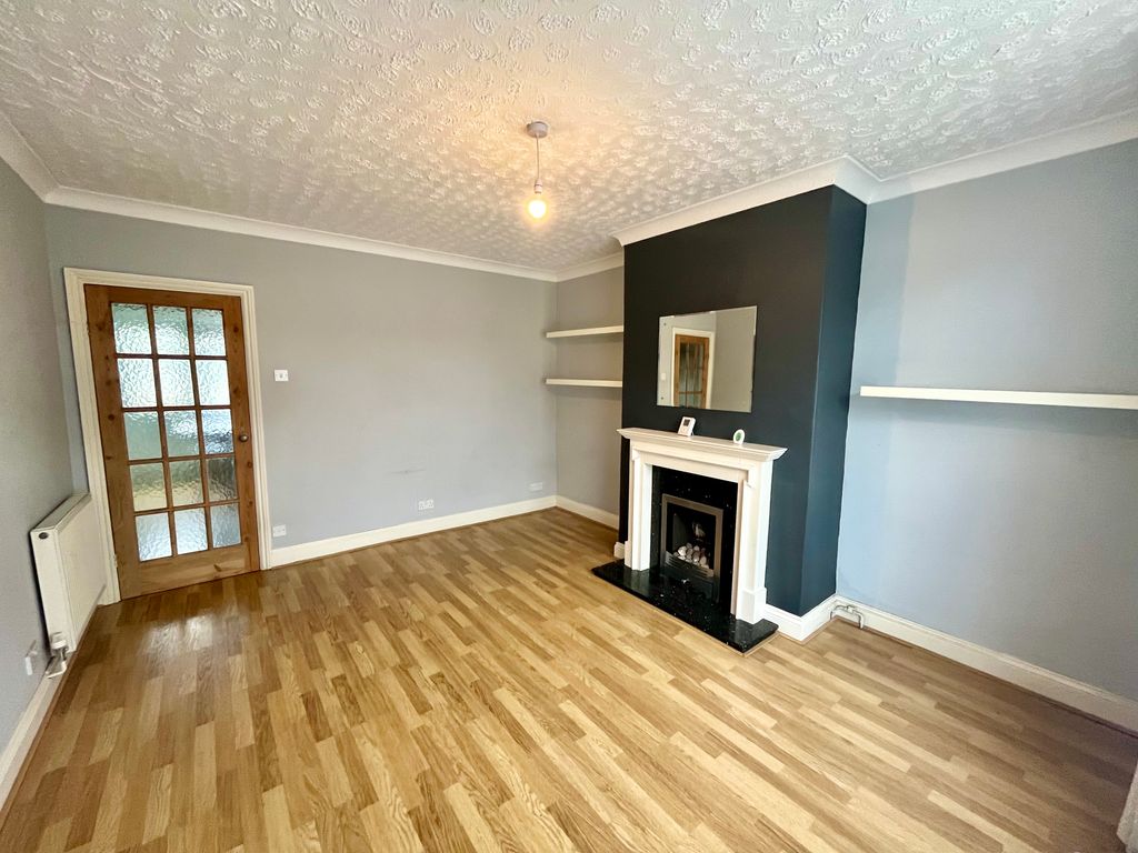 Property photo 2 of 15 Living Room