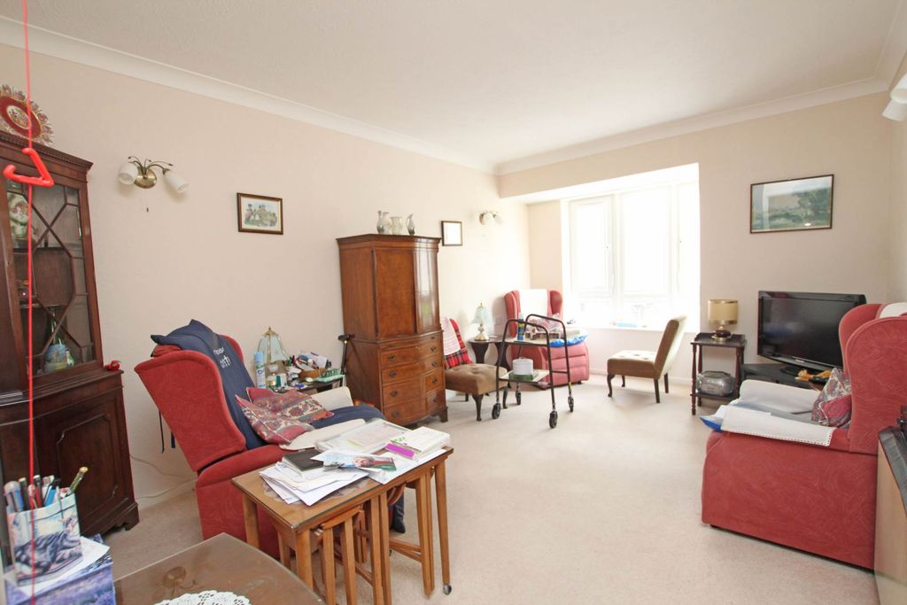 Property photo 2 of 7