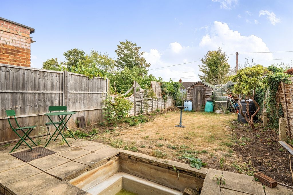 Property photo 2 of 12