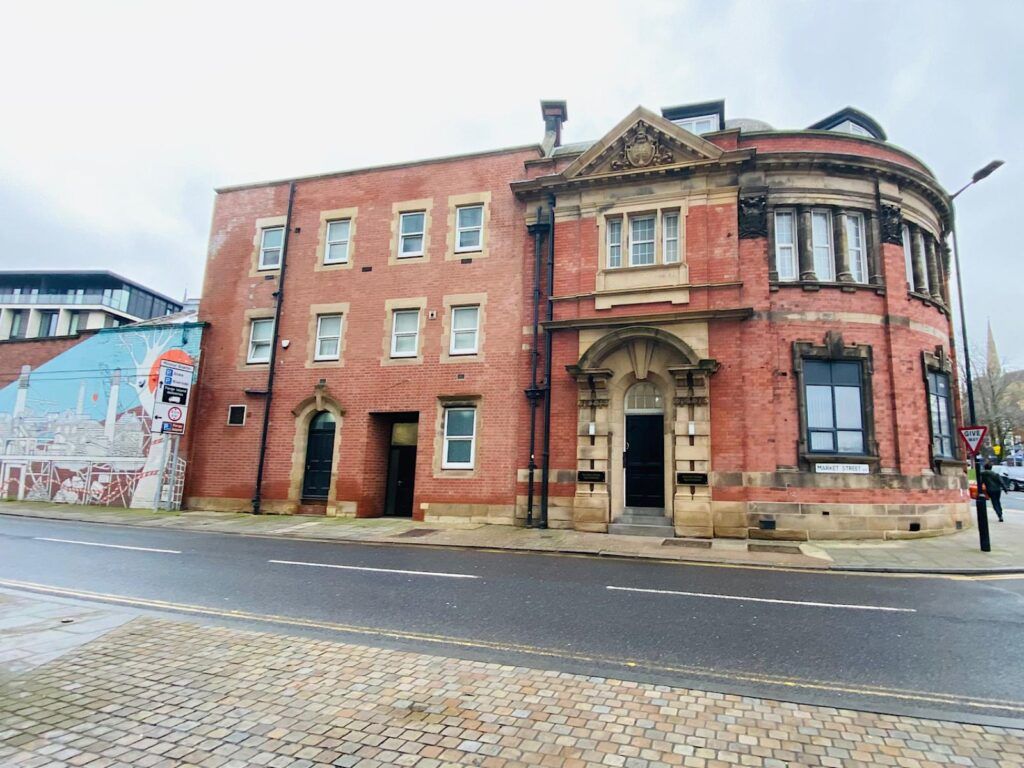 Property photo 2 of 14