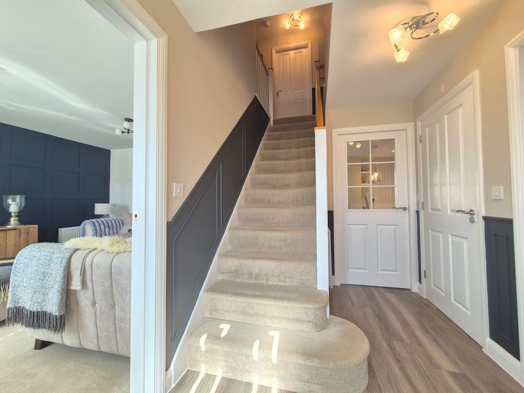 Property photo 3 of 24