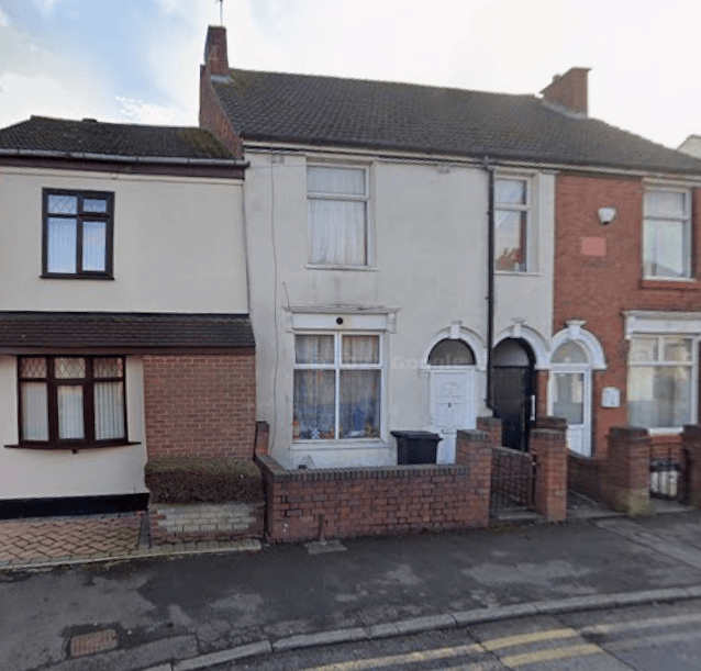 Property photo 1 of 26 Fully Furninshed 3-Bedroom Property To Let - Bilston