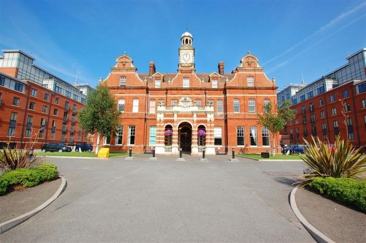 Property photo 1 of 9 Front External