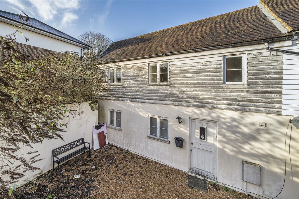 Property photo 1 of 16 934869 (1) E.Jpg