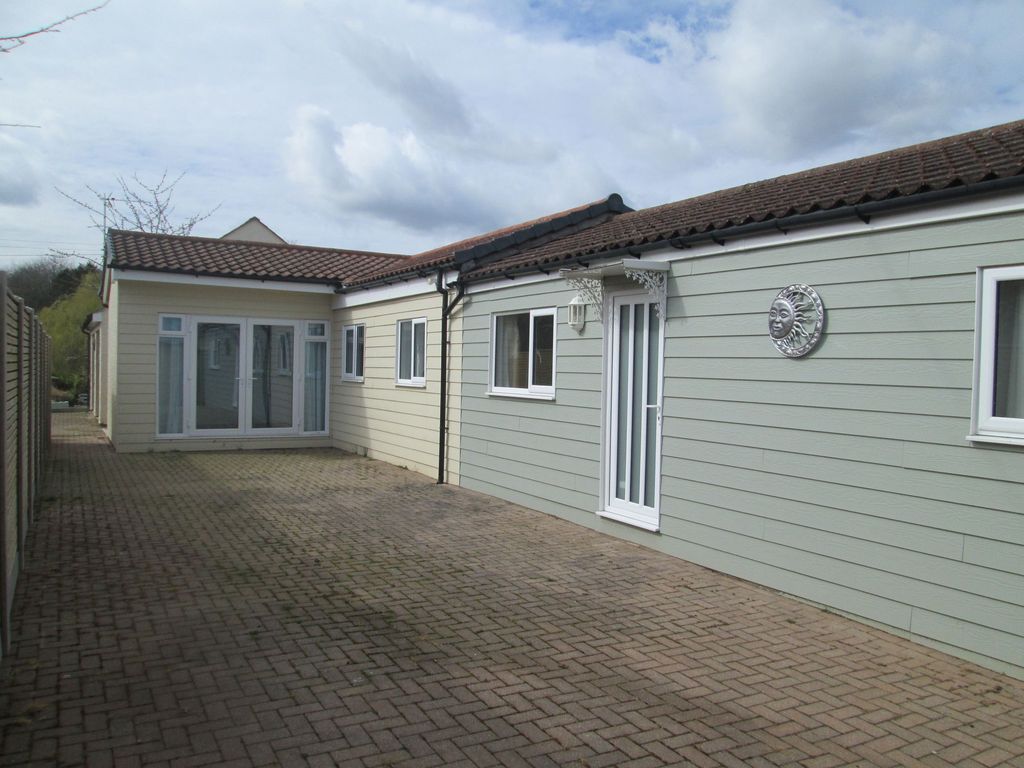 Property photo 1 of 3