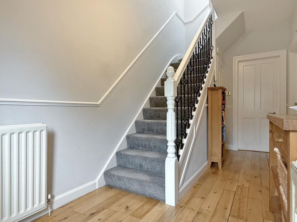 Property photo 2 of 27 Hallway