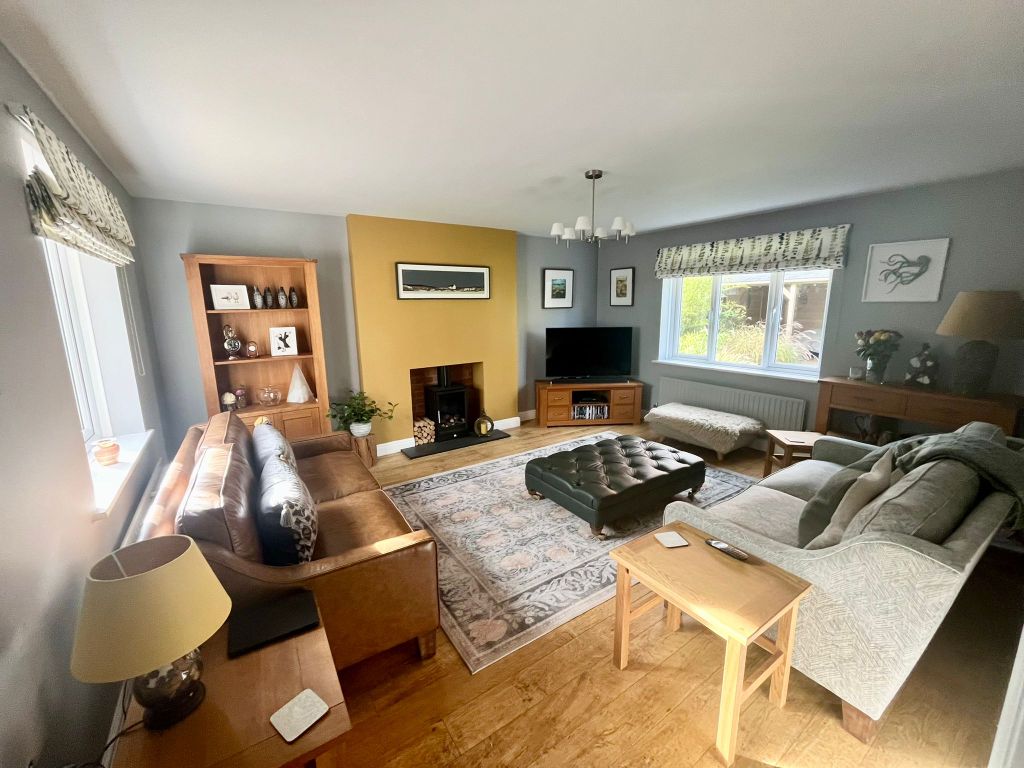 Property photo 2 of 21