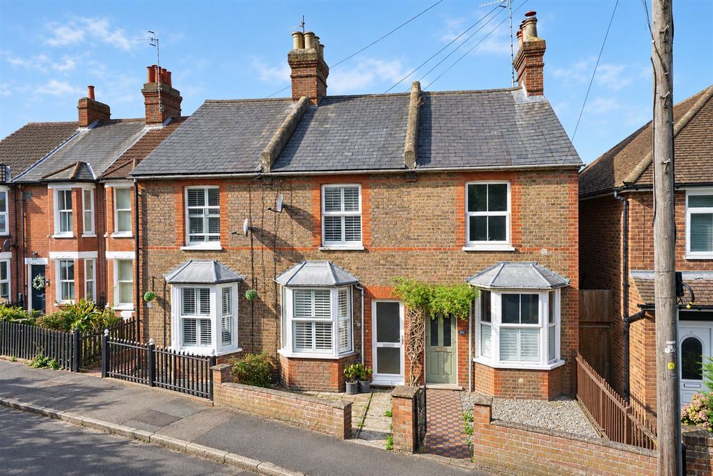 Property photo 1 of 12 32-Crescent-Road-4703.Jpg
