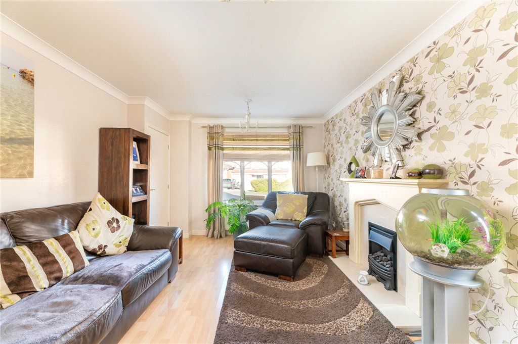 Property photo 2 of 36 Living Room