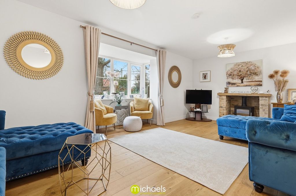 Property photo 3 of 28