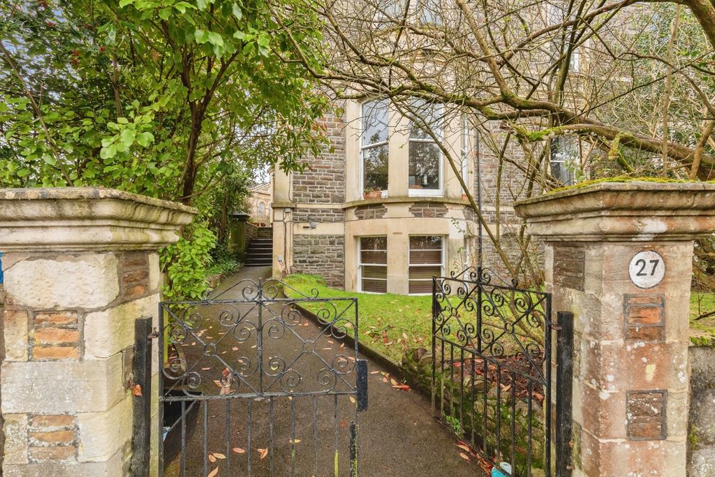 Property photo 2 of 10 Pbox-Img.Jpg