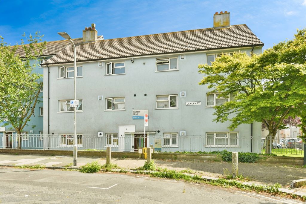 Property photo 1 of 17
