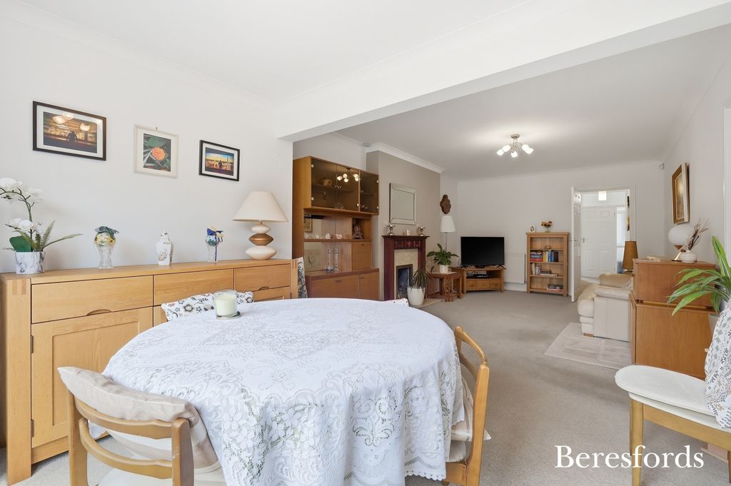 Property photo 3 of 12 Picture No. 04