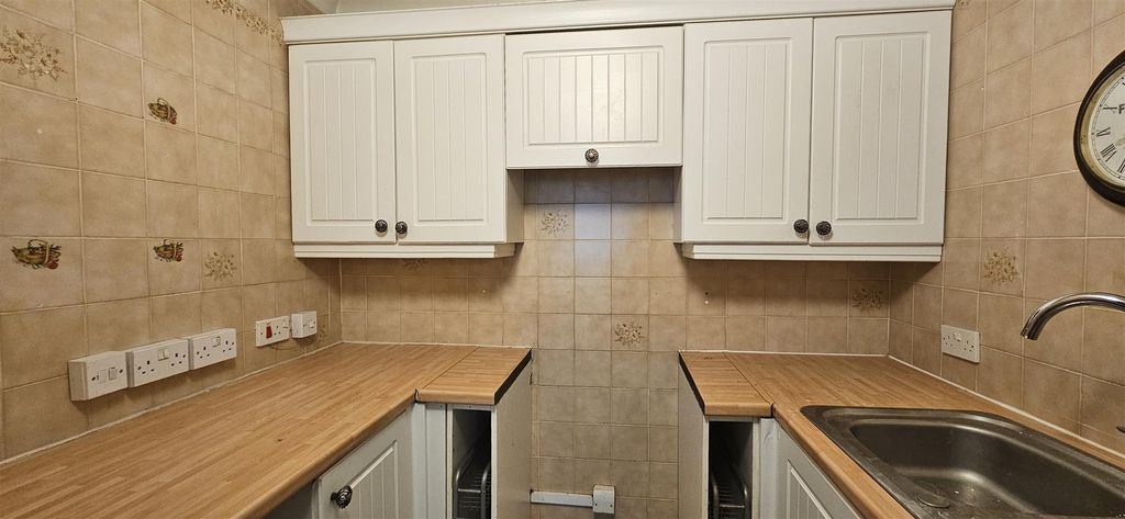 Property photo 3 of 11 3.Jpg