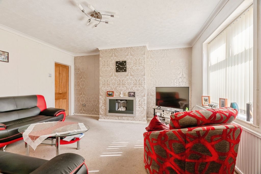 Property photo 2 of 13 Photo