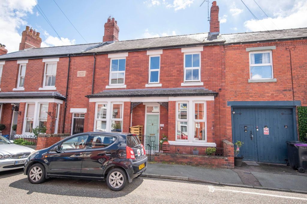 Property photo 2 of 24