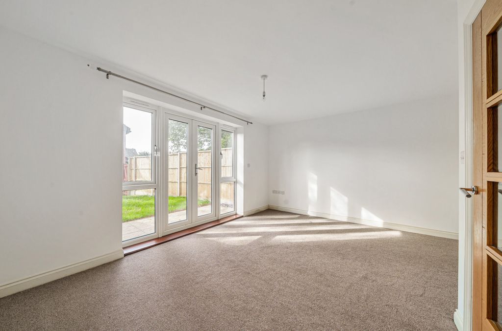 Property photo 2 of 11 1042494 (3).Jpg