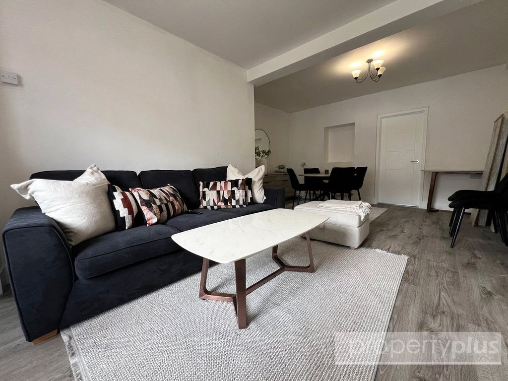 Property photo 3 of 8 Picture No. 08