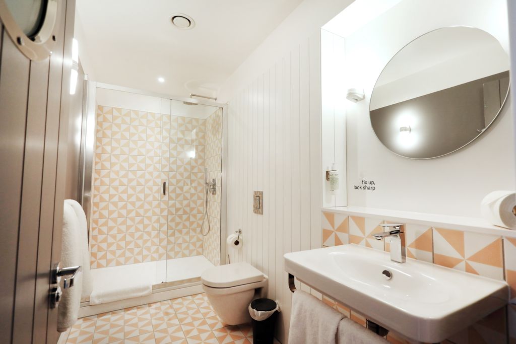 Property photo 3 of 3