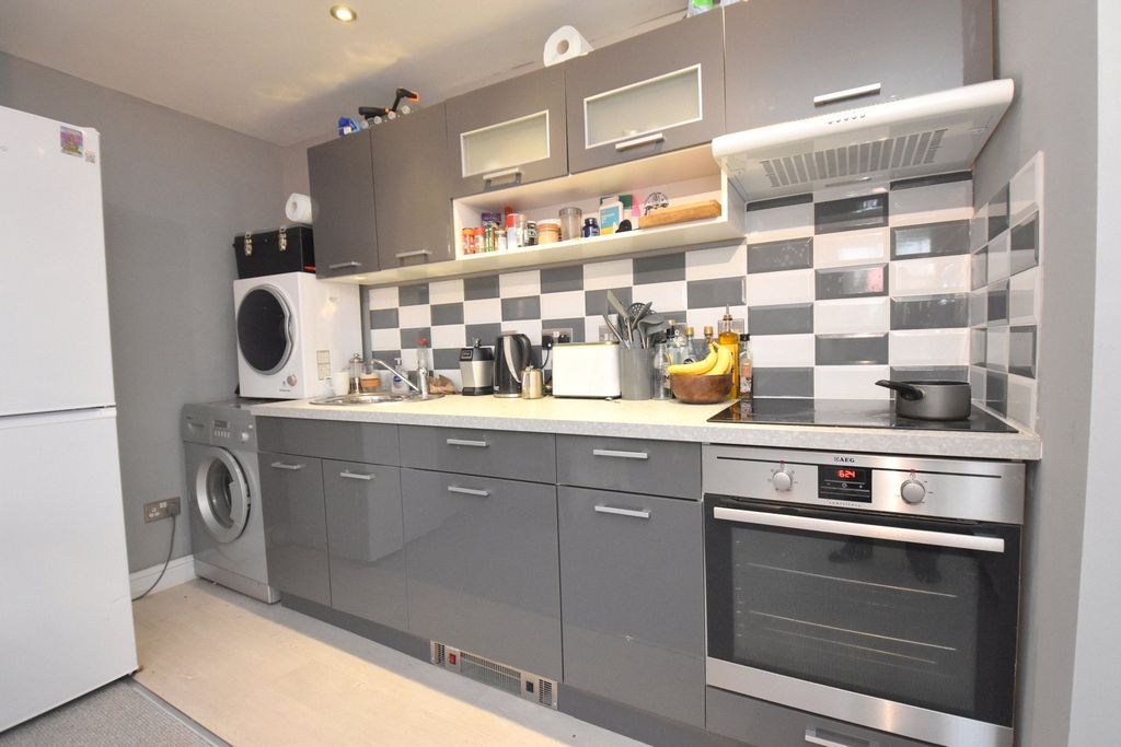 Property photo 1 of 8 Picture No. 04